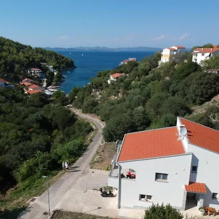 Apartment Nearby The Sea I *